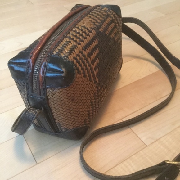 Banana Republic Rattan Small Crossbody Bag - Picture 2 of 5